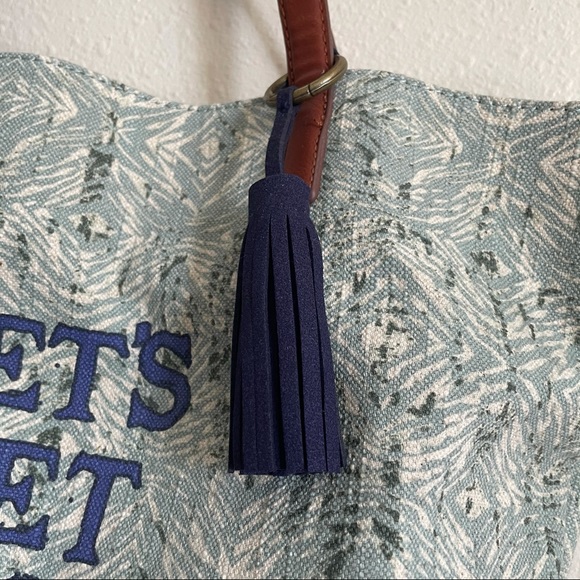 Lucky Brand Let’s Get Lost Large Canvas Tote Bag - Picture 3 of 9